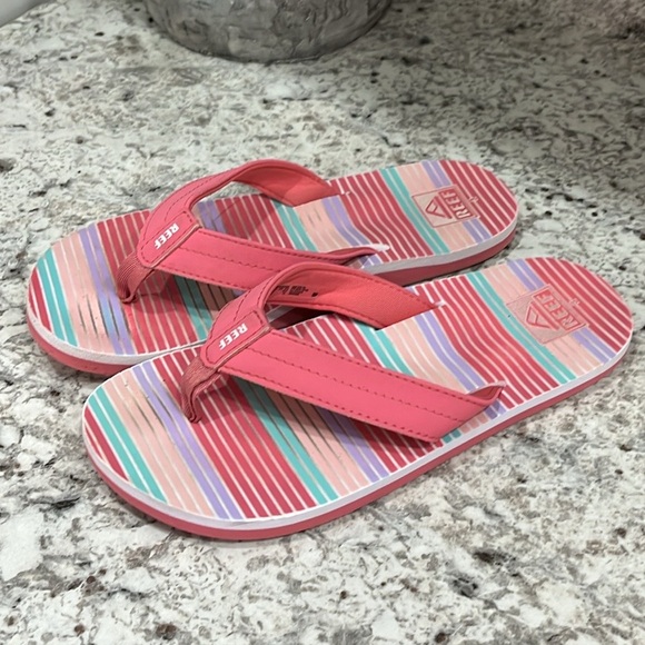 Reef Sandals Size girls 3 EUC - Picture 2 of 8